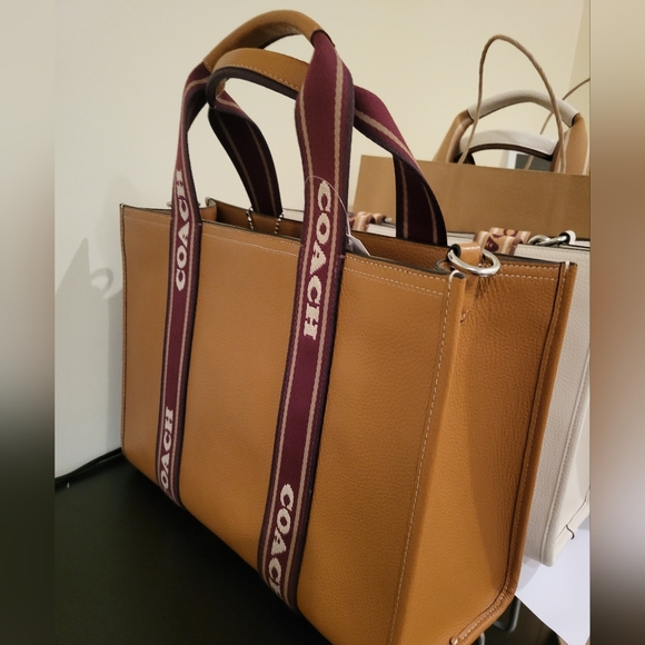 New! Best Seller! Smith Tote in Silver/Penny Multi, CM067 - Picture 6 of 9